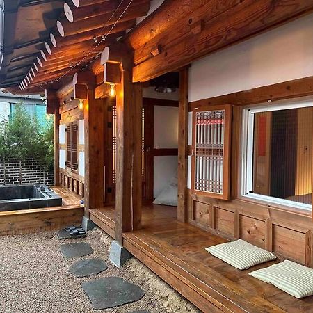 Hanok Village Private House With Jacuzzi Aboy Чонджу Екстериор снимка