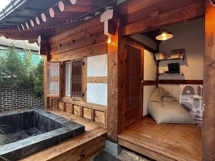 Hanok Village Private House With Jacuzzi Aboy Чонджу Екстериор снимка